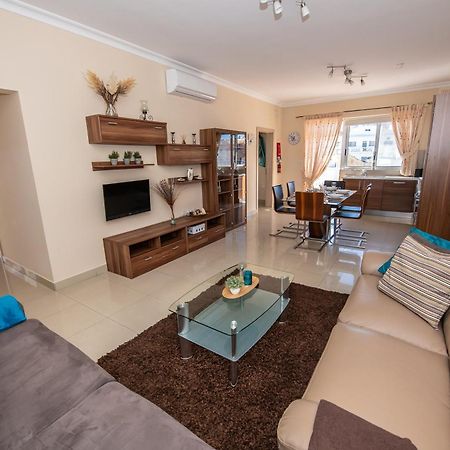 Ferienwohnung Francis Flats Modern Penthouse Mellieħa Exterior foto