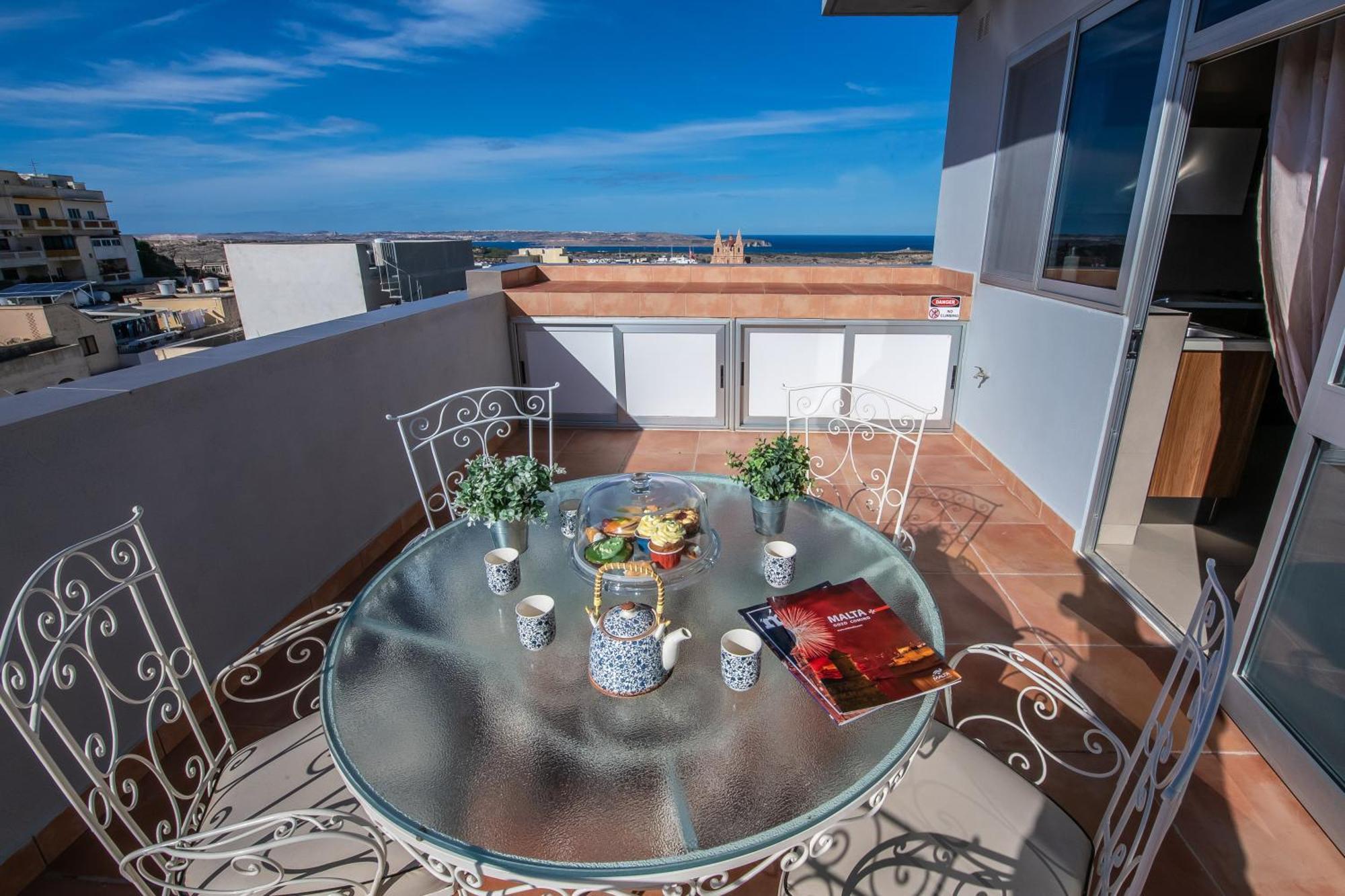 Ferienwohnung Francis Flats Modern Penthouse Mellieħa Exterior foto