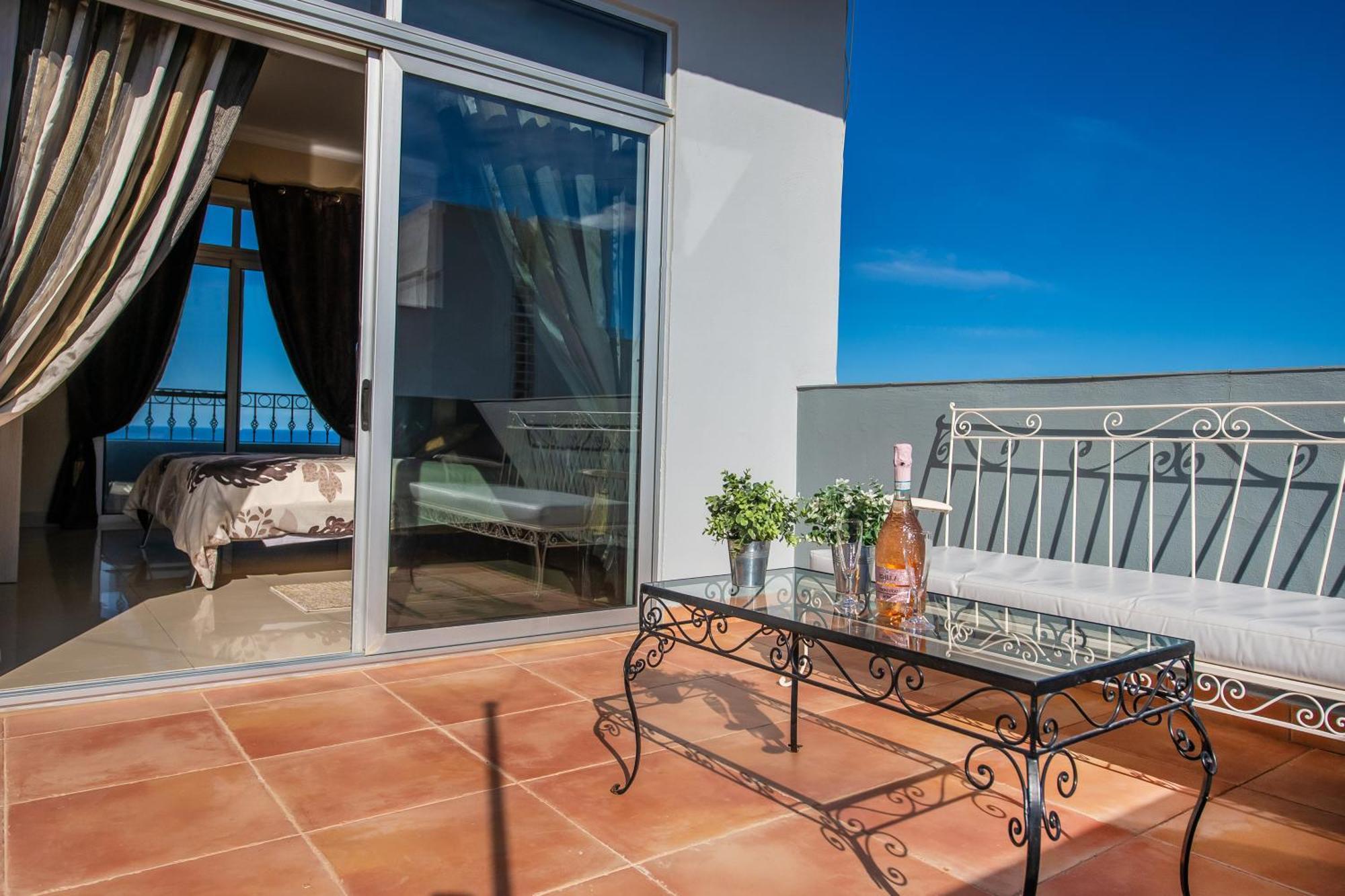 Ferienwohnung Francis Flats Modern Penthouse Mellieħa Exterior foto