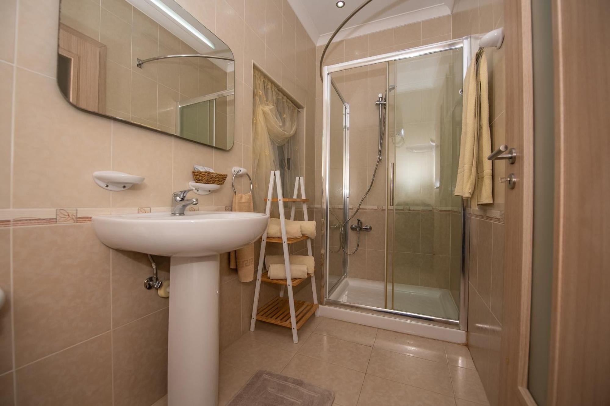 Ferienwohnung Francis Flats Modern Penthouse Mellieħa Exterior foto